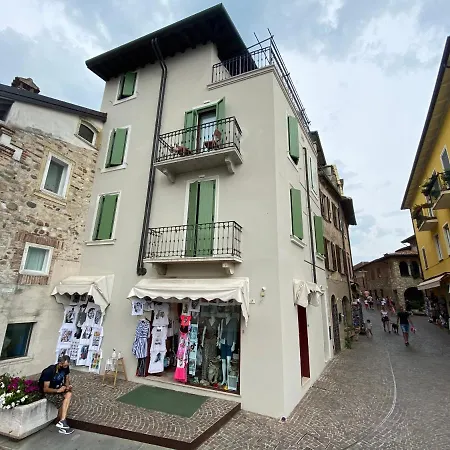 Castello Mavino Apartment Sirmione